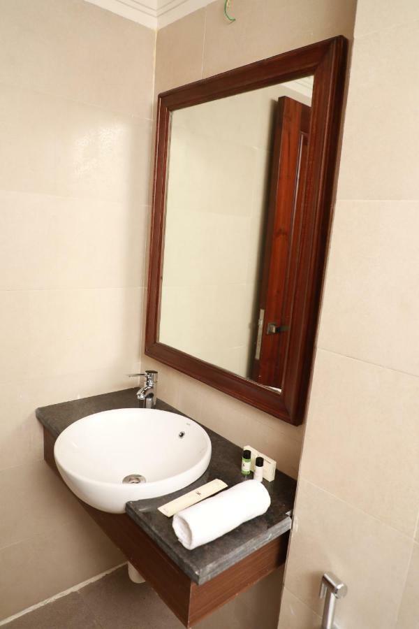 Hotel Golden Tower Near Heritage Street Amritsar Exterior foto